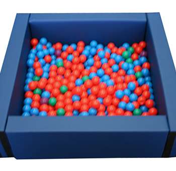 PISCINA CUADRADA LLENADO PELOTAS, 150X150X40CM ALTO X 15CM ANCHO